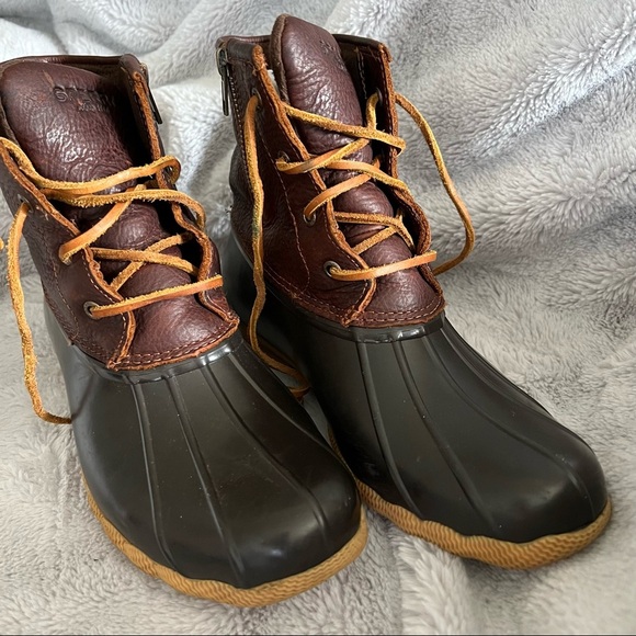 Perry Saltwater Tan Dark Brown Duck Boots - Picture 3 of 8
